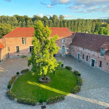 Relais De L'empereur 3* Genappe